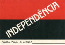 Bandeira vermelha e preta, escrito «independência»