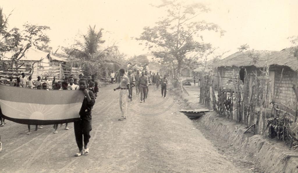 Desfile da JMPLA em Matsendé